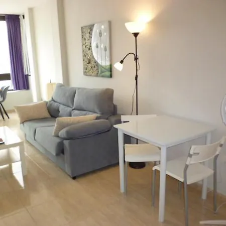 Lägenhet 400mtr, Of Mountain With Spectacular Surround View 200mtr Los Cristianos (Tenerife)