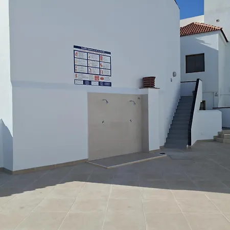 Lägenhet 400mtr, Of Mountain With Spectacular Surround View 200mtr Los Cristianos (Tenerife)